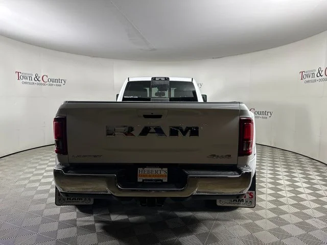 2026 RAM 3500 Limited - Photo 8