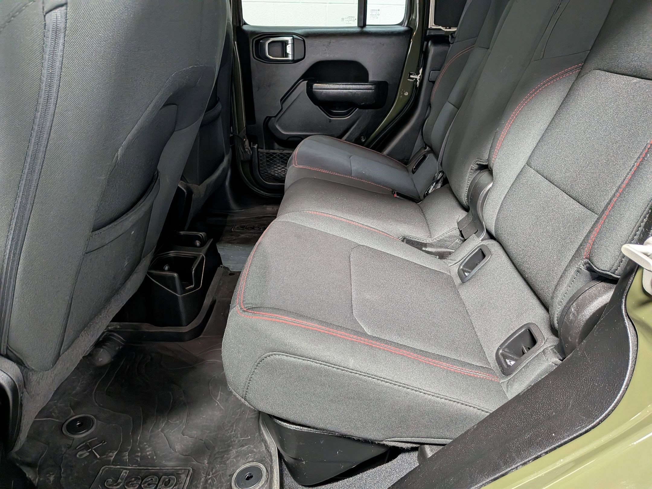 Used 2023 Sarge Green Clearcoat Jeep Rubicon image 29