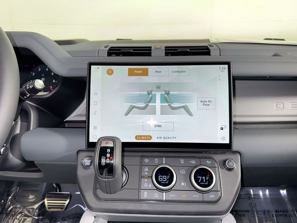 2026 Land Rover Defender X - Photo 18