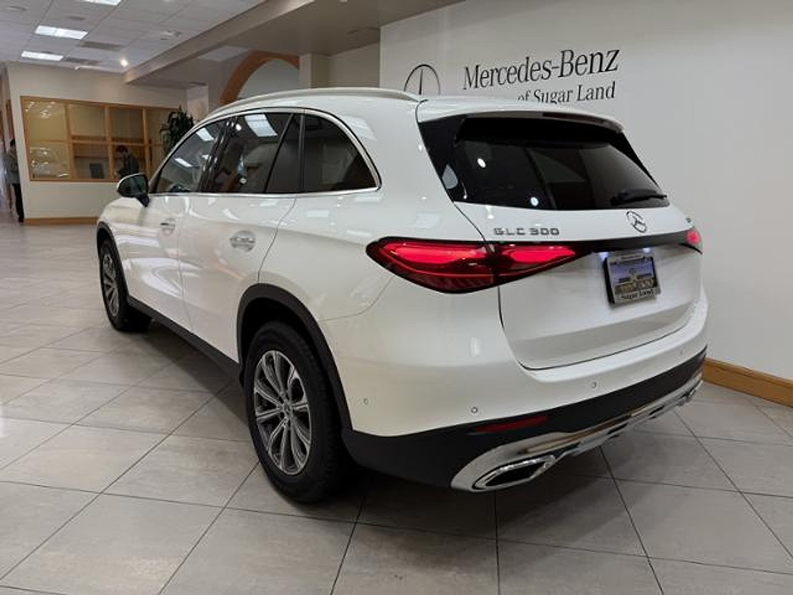 Certified Used 2024 Polar White Mercedes-Benz 300 image 3