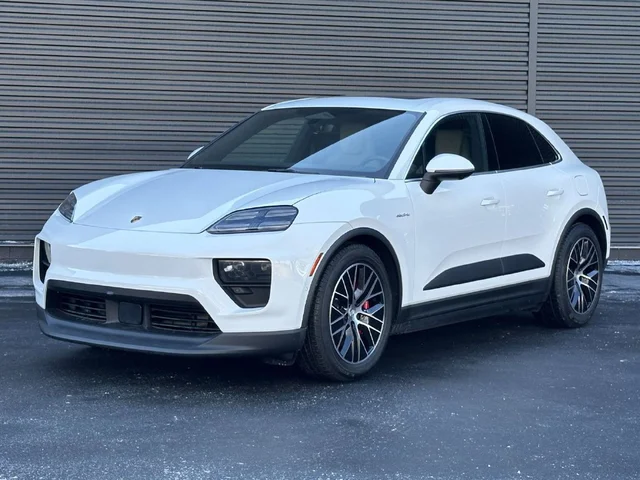 2025 Porsche Macan Electric 4S