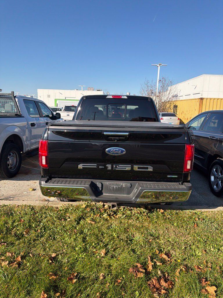 Used 2018 Shadow Black Ford Lariat image 3