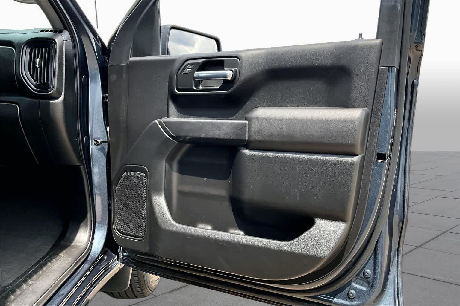 Used 2021 Shadow Gray Metallic Chevrolet Custom image 23