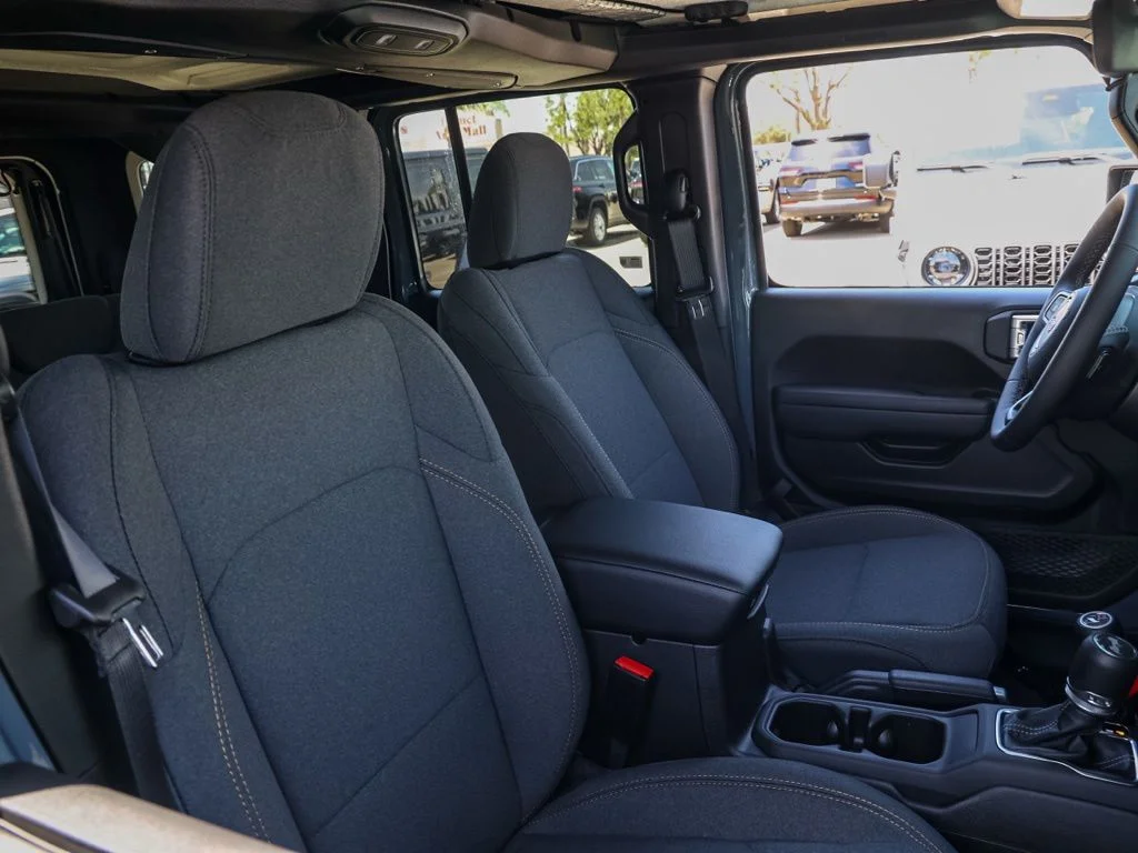 New 2026 Anvil Clear-Coat Exterior Paint Jeep Sport S image 20