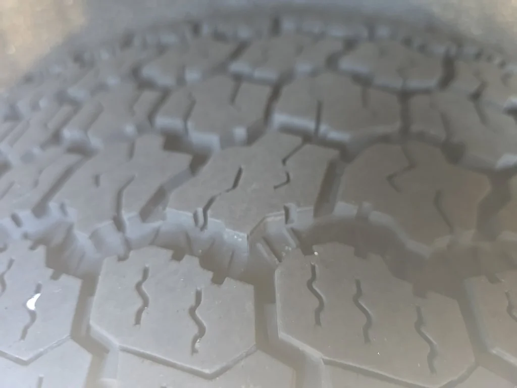 Used 2020 Silver Jeep Limited image 9