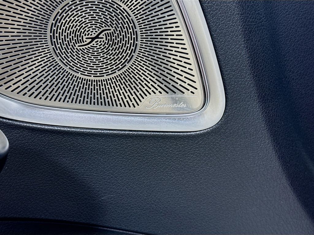 Used 2024  Mercedes-Benz C 300 image 19