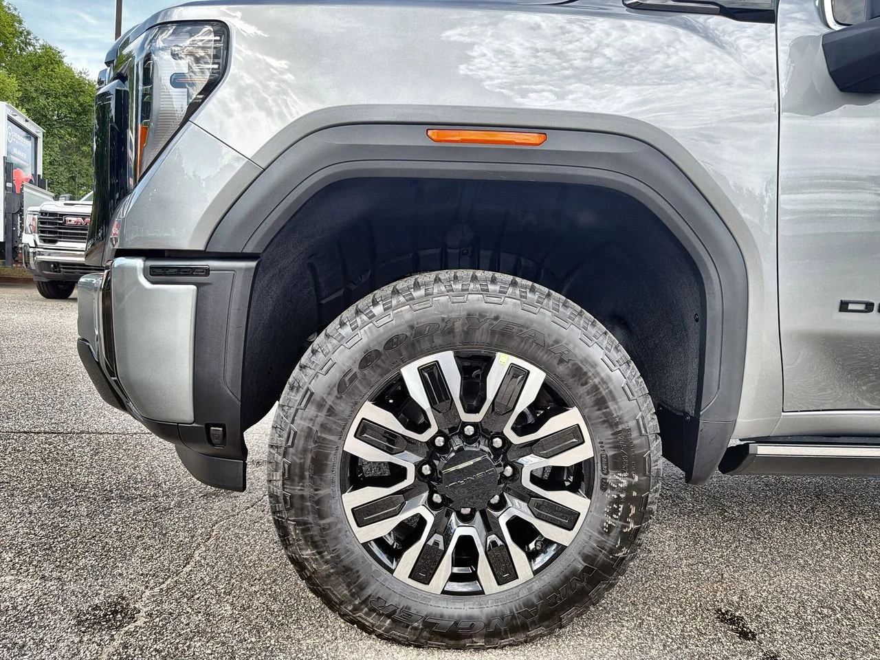 New 2026 Sterling Metallic GMC Denali Ultimate image 28