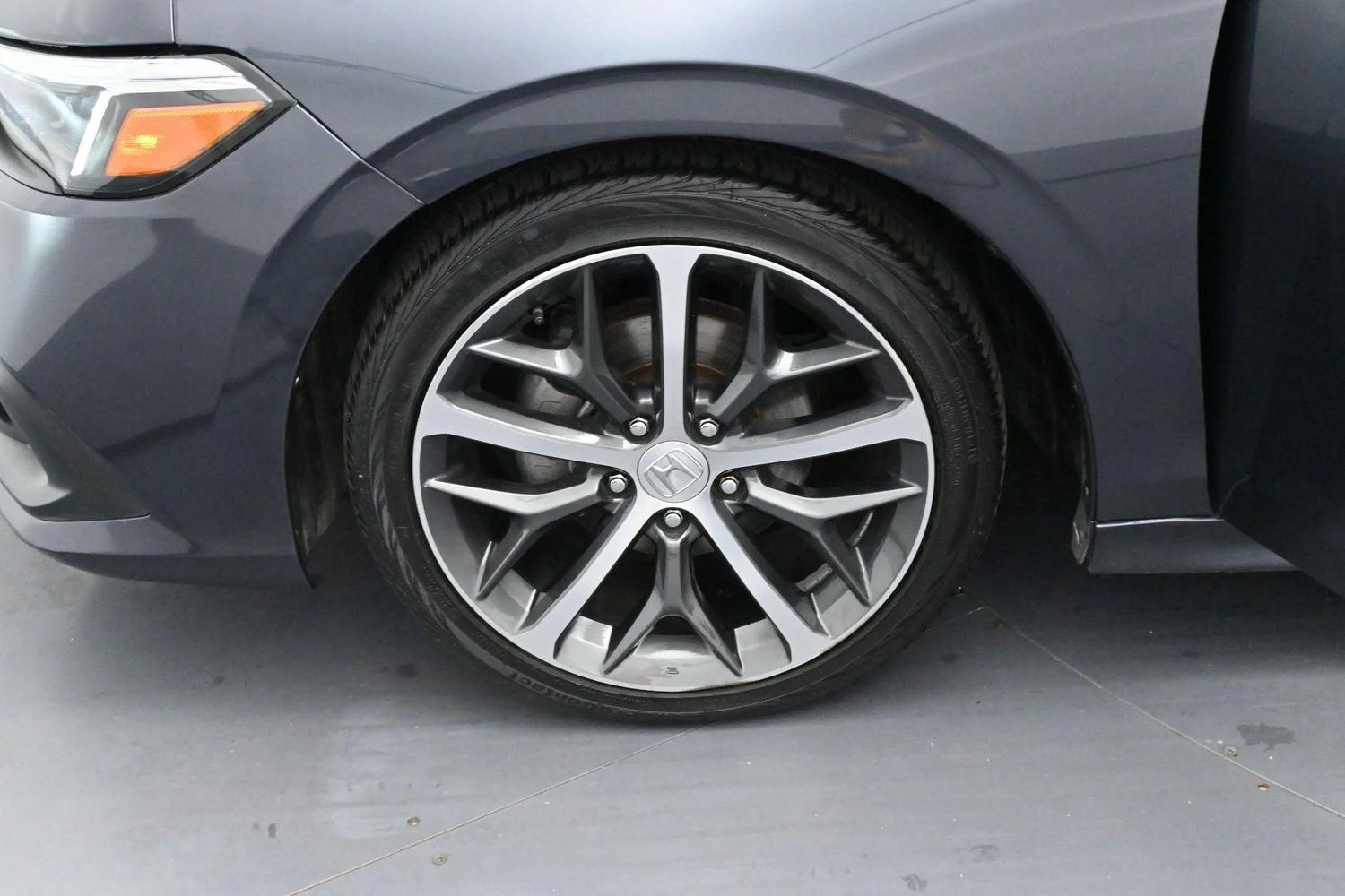 Used 2024 Meteorite Gray Metallic Honda Touring image 38