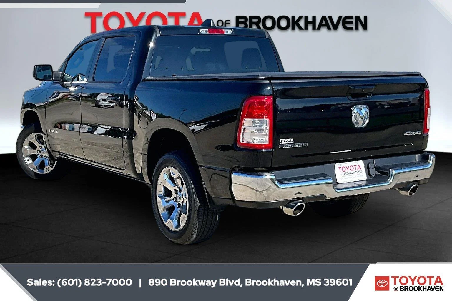 Used 2022 Diamond Black Crystal Pearlcoat Ram Big Horn image 2