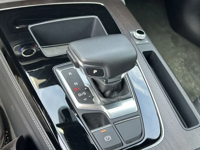 Used 2022  Audi 40 Premium Plus image 30