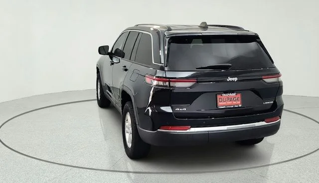 Used 2023 Black Jeep Laredo image 44
