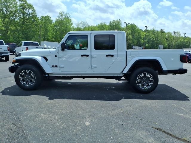 New 2026 Bright White Clear-Coat Exterior Paint Jeep Sahara image 4