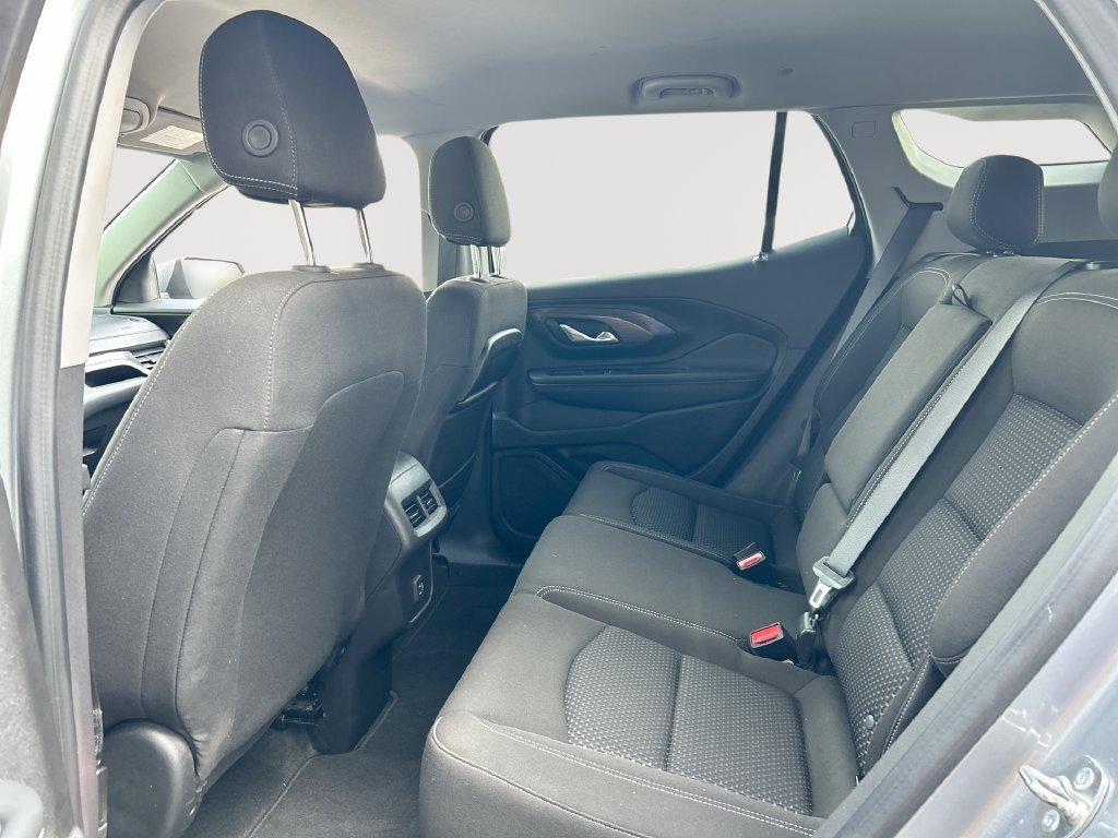 Used 2024 Gray GMC SLE image 27