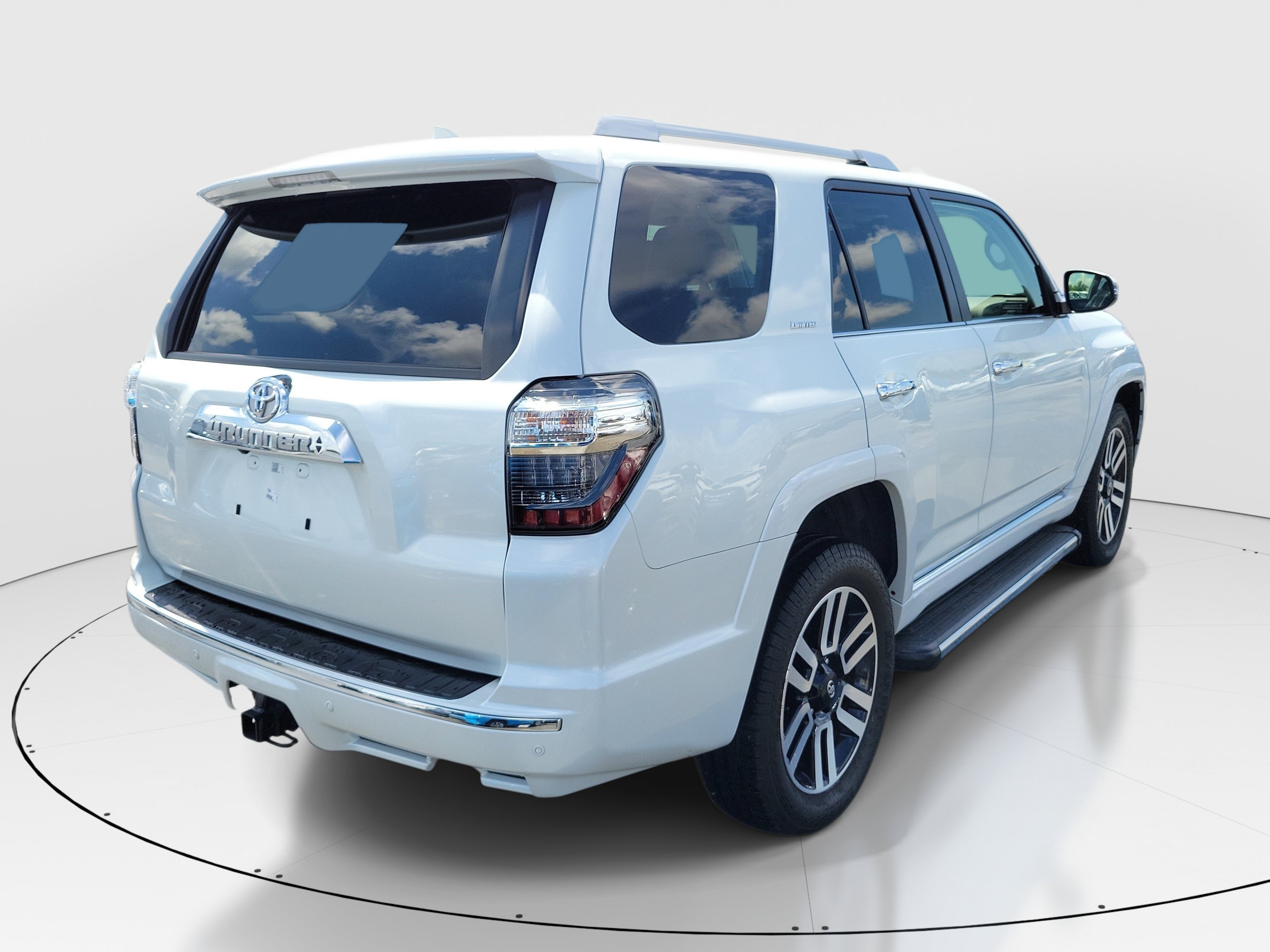 Used 2024 Pearl Toyota Limited image 6