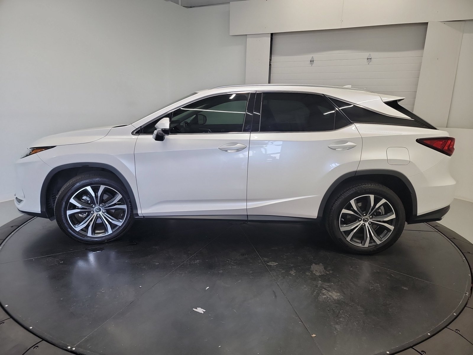 Used 2021 Eminent White Pearl Lexus RX 350 image 4