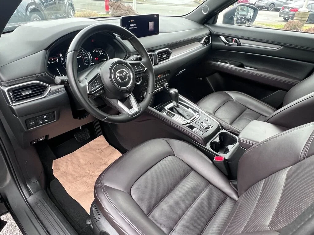 Certified Used 2023  Mazda Signature AWD at Top of the line Turbo AWD! Certif image 12
