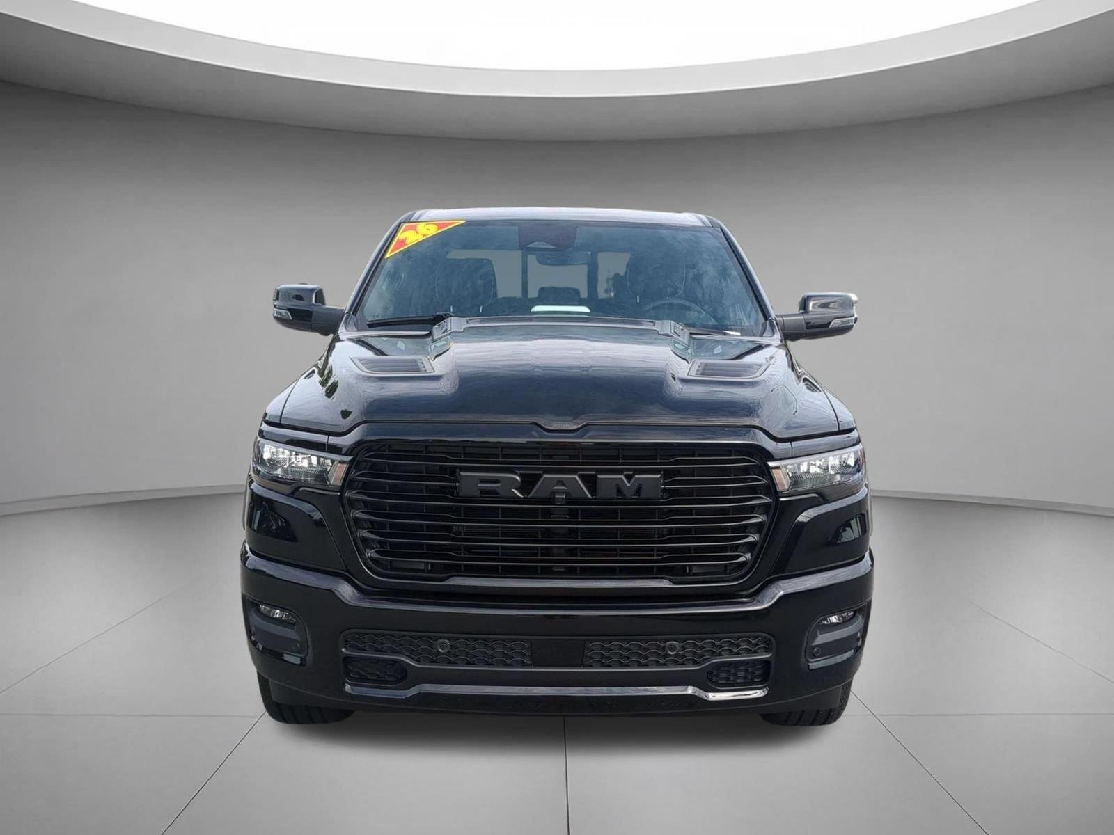 New 2026 Diamond Black Crystal Pearl-Coat Exterior Paint RAM Laramie image 8