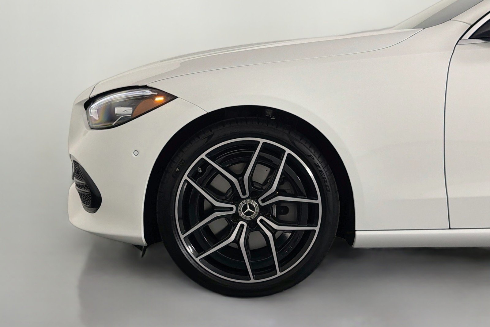 New 2026 Polar White Mercedes-Benz C 300 Sedan image 9