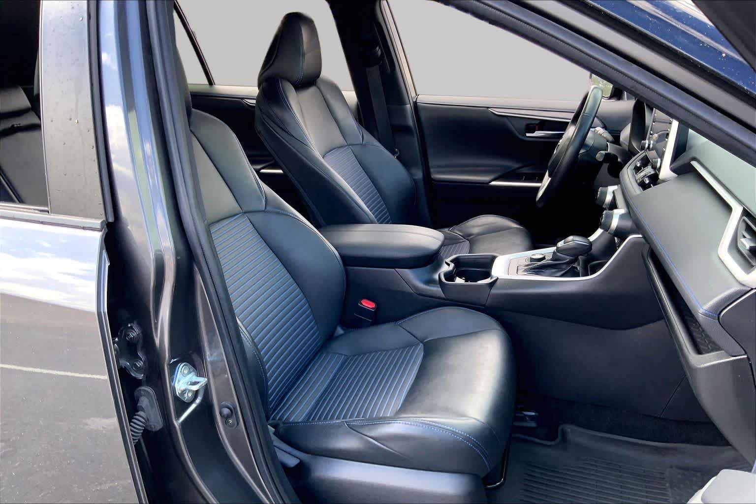 Used 2021 Magnetic Gray Metallic/Midnight Black Metallic Toyota Hybrid XSE image 8