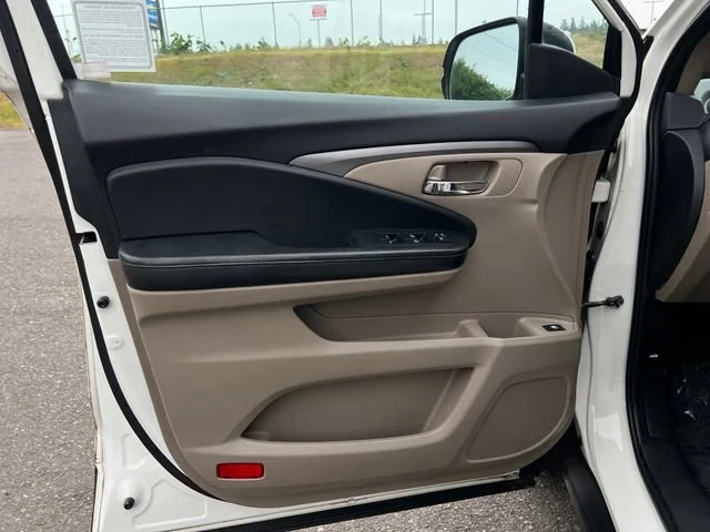 2016 Honda Pilot EX - Photo 16