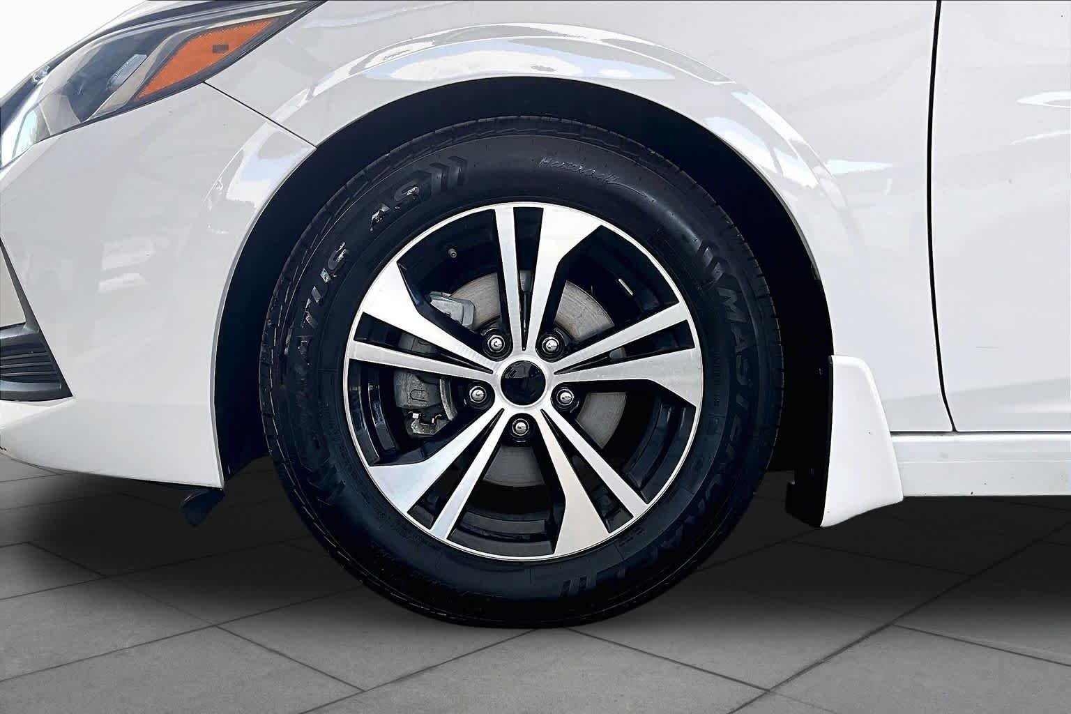 Certified Used 2021 Fresh Powder Nissan SV image 11