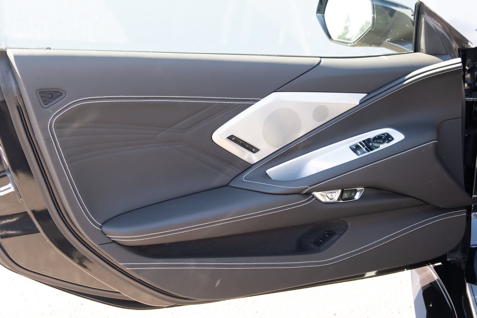 Used 2024 Carbon Flash Metallic Chevrolet 3LZ image 9