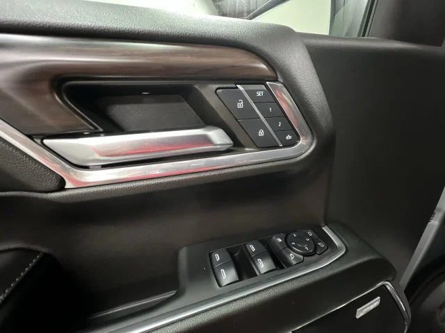 2024 GMC Sierra 1500 SLT - Photo 24