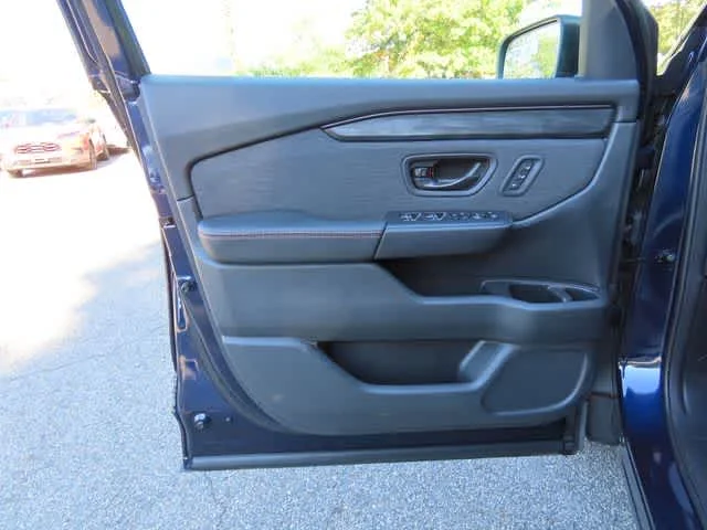 New 2026 Obsidian Blue Pearl Honda TrailSport image 15