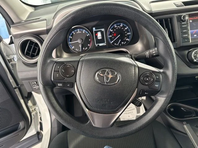 Used 2017 White Toyota LE image 26