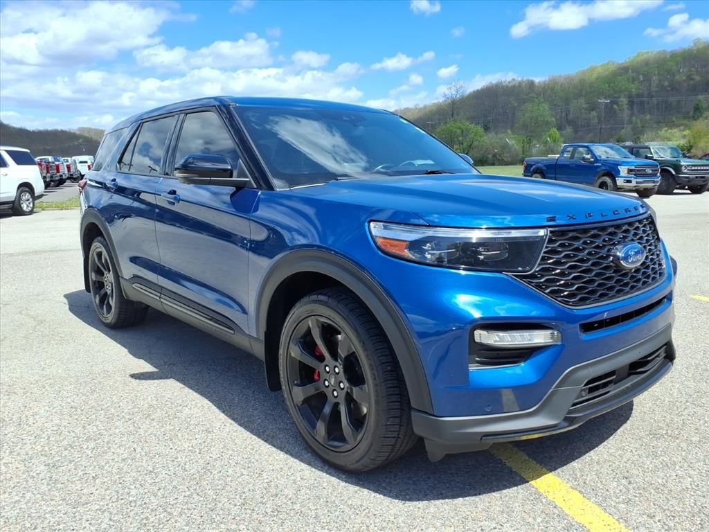 Used 2022 Blue Metallic Ford ST image 9