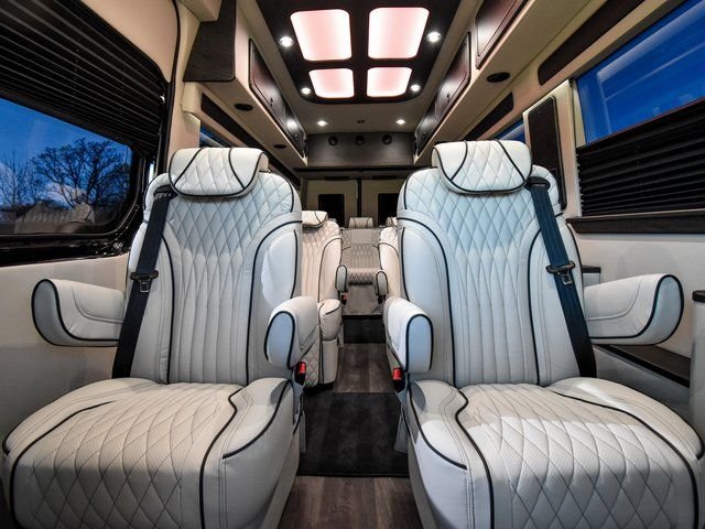 Used 2026 Black Mercedes-Benz Midwest image 3