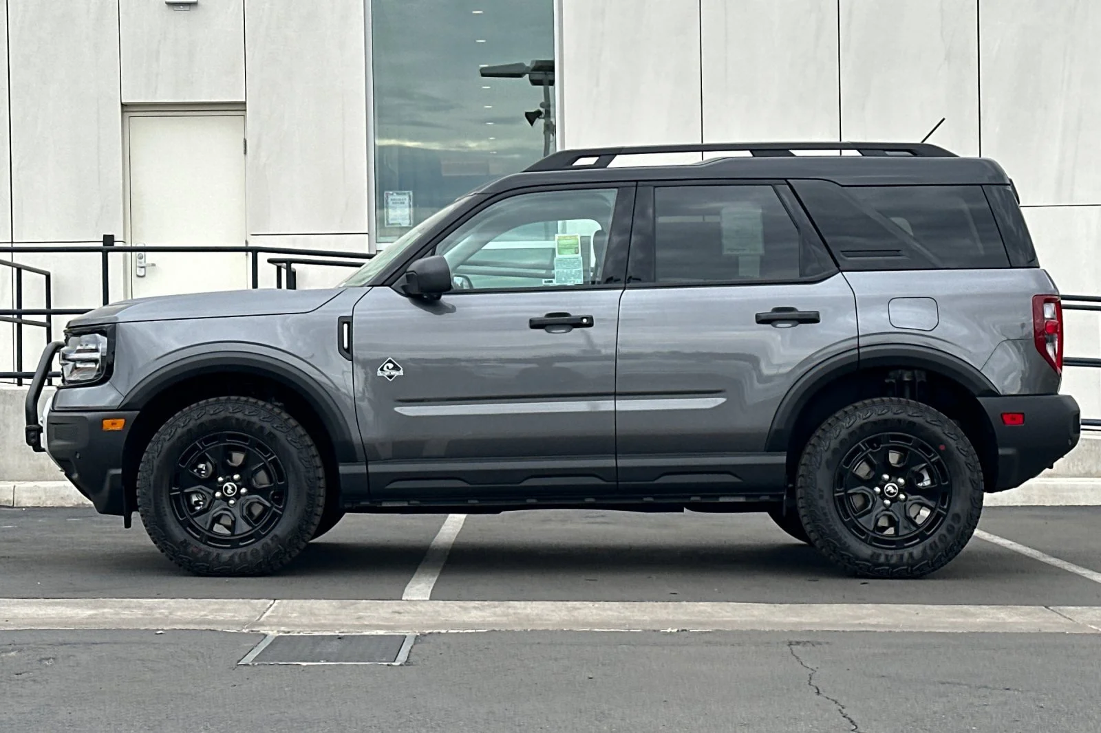 New 2025 Carbonized Gray Metallic Ford Outer Banks® image 6
