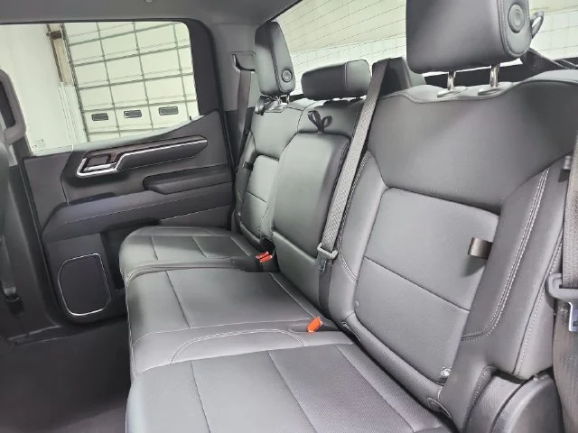 Used 2025 Silver GMC SLT image 12