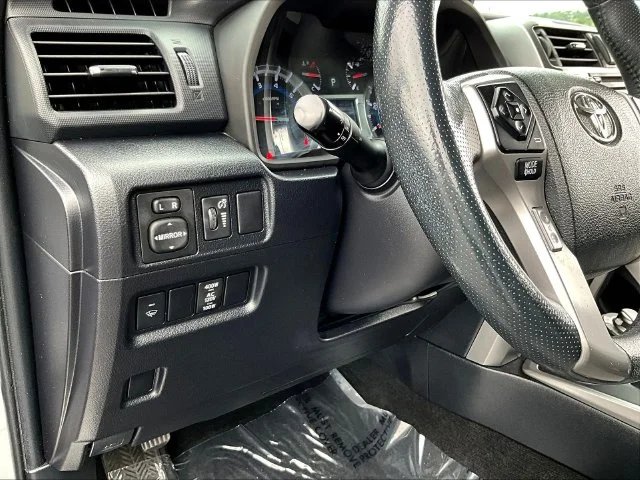 Used 2019 Silver Toyota SR5 image 24