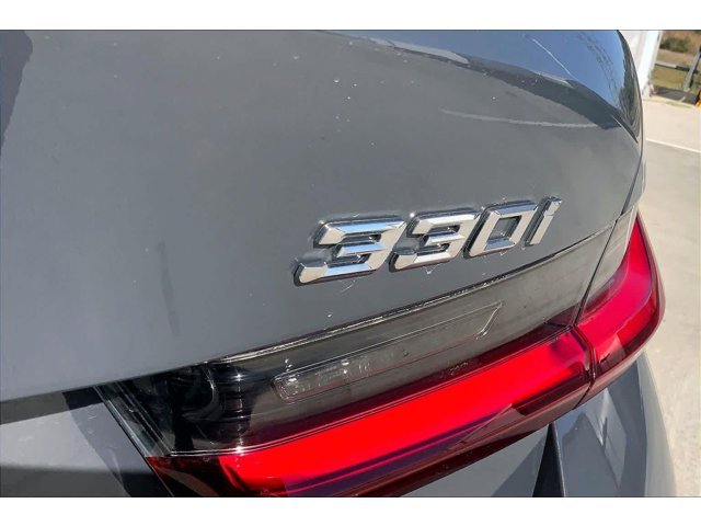 2026 BMW 3 Series 330i - Photo 15
