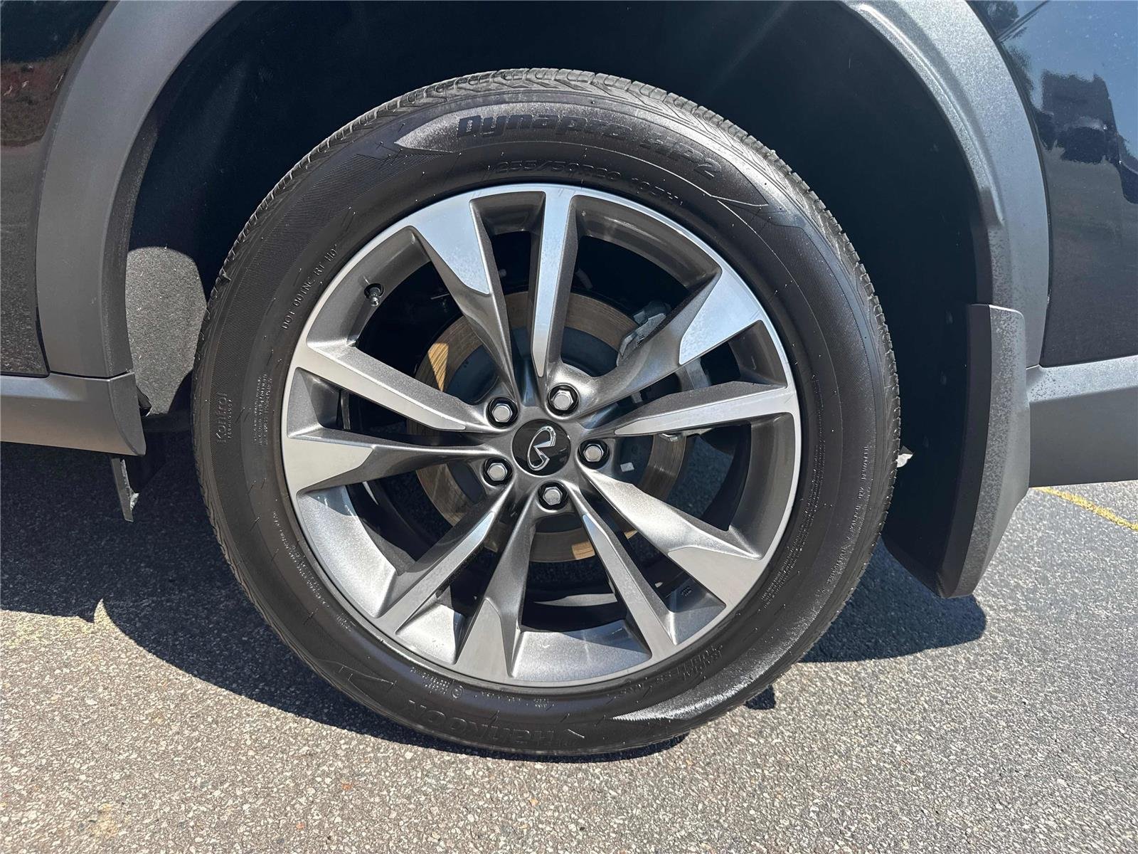 Used 2025 Mineral Black INFINITI LUXE image 32