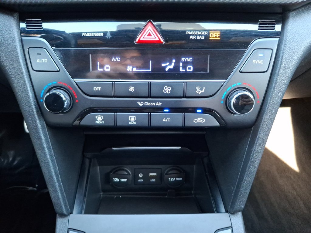 Used 2017 Silver Hyundai Sport image 17