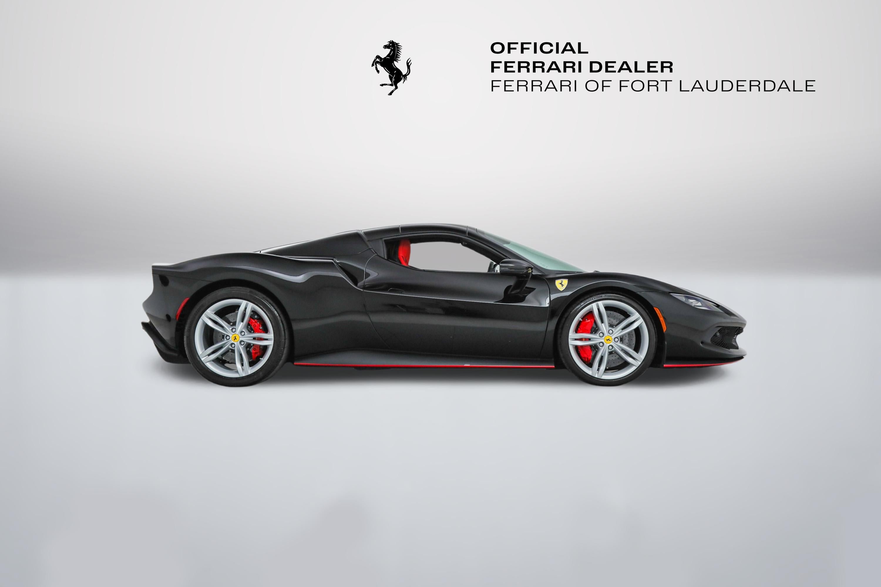 Certified Used 2025 Nero Ferrari  image 25