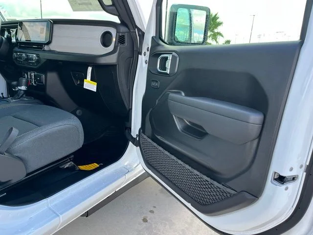 New 2026 Bright White Clearcoat Jeep  image 21