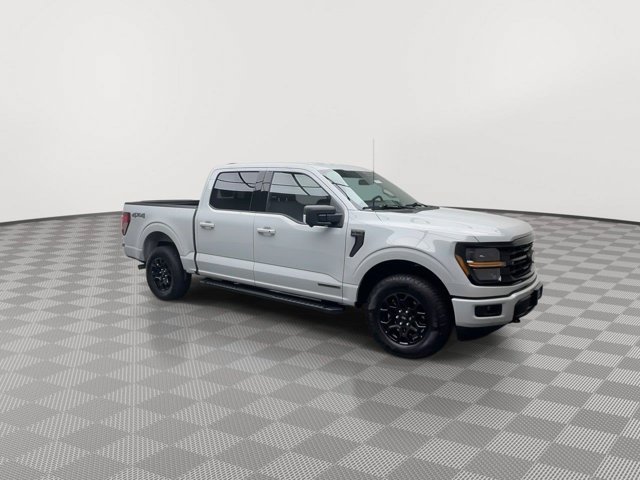 Used 2024 Avalanche Gray Ford XLT image 44