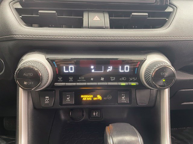 2019 Toyota RAV4 XLE - Photo 12