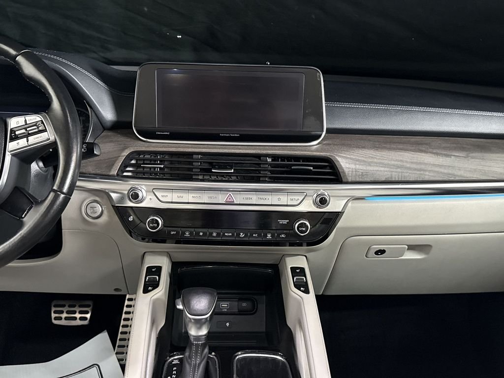 Used 2022 Grey Kia SX image 28