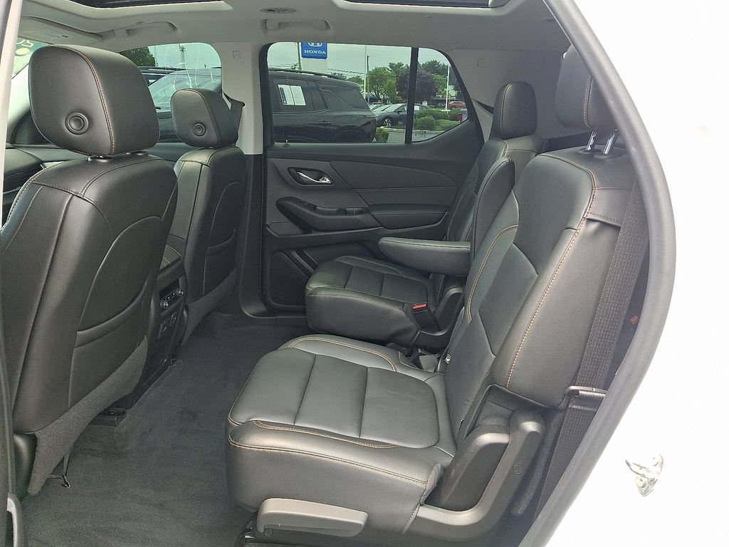 Used 2021 SUMMIT WHITE Chevrolet RS image 10