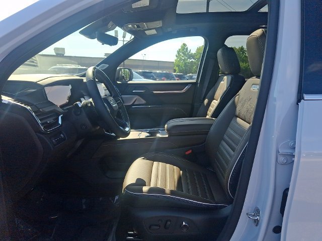 2027 GMC Acadia Denali Ultimate - Photo 13