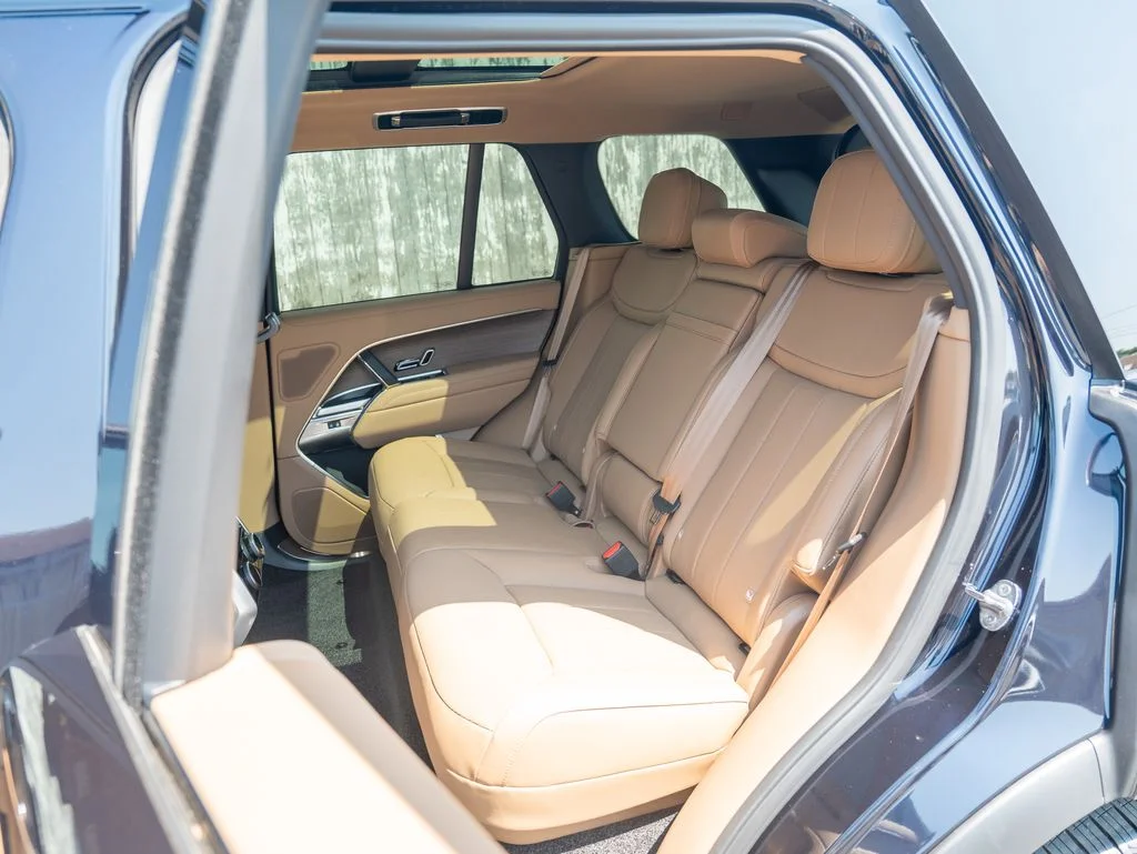 Certified Used 2026  Land Rover SE image 36