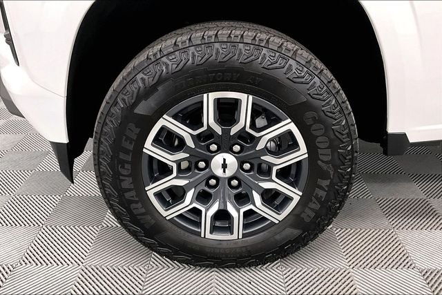 2025 Chevrolet Colorado Z71 - Photo 10