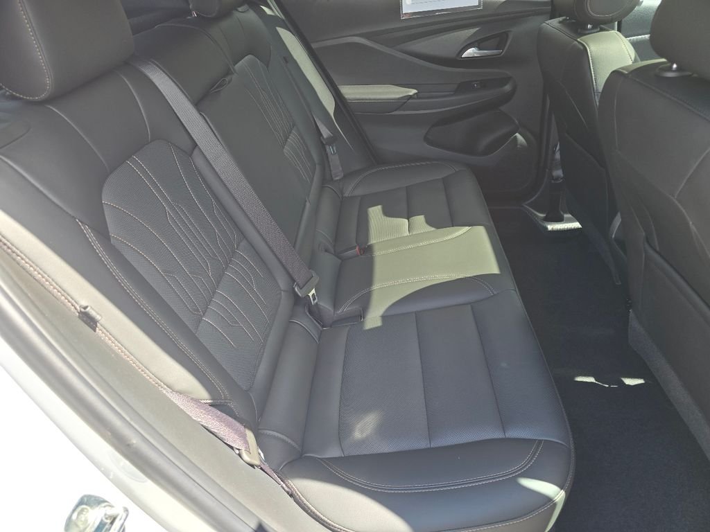 Used 2024 White Buick Avenir image 27