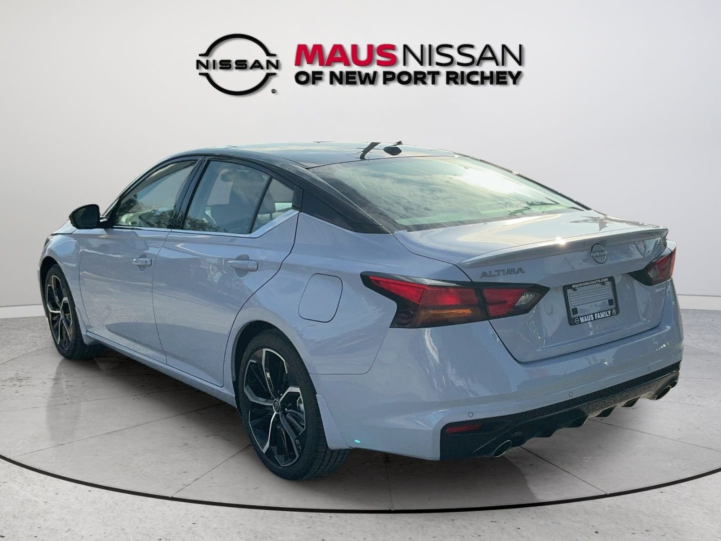 New 2026 Gray Nissan 2.5 SR image 8