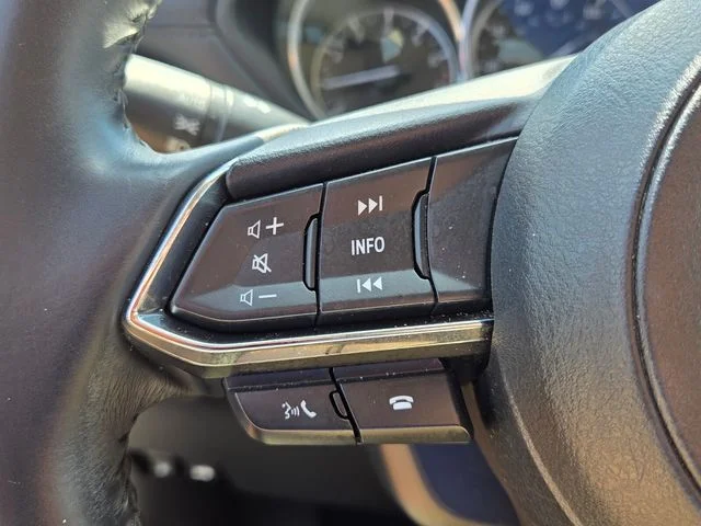 Used 2021 White Mazda Touring image 27