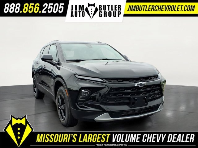 New 2026 Black Chevrolet 2LT image 21